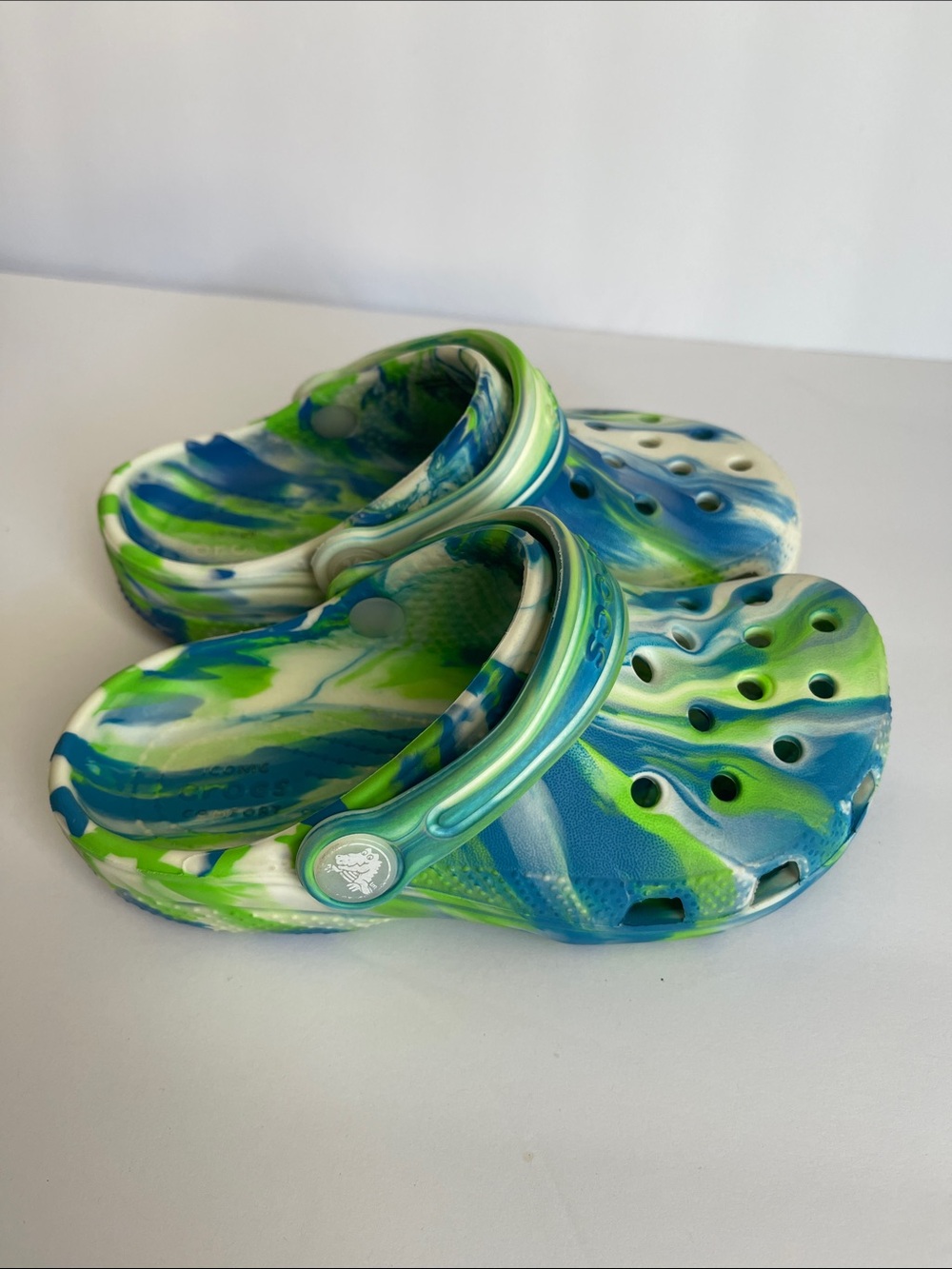 Green blue white crocs shoes kids 11